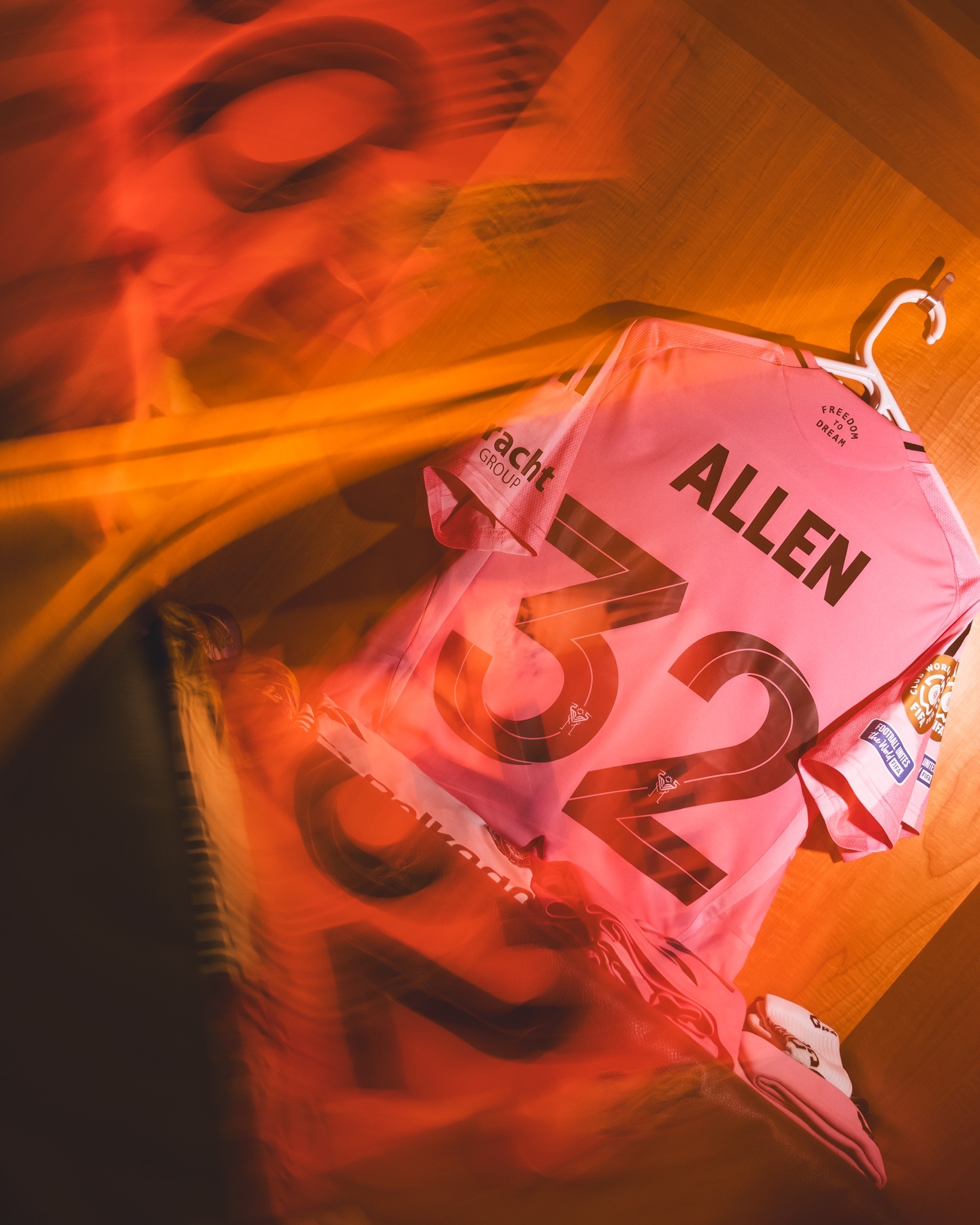 梅西回归赛场,势不可挡首场状态亮眼,TES观众沸腾! 梅西回归赛场,势不可挡首场状态亮眼,TES观众沸腾!